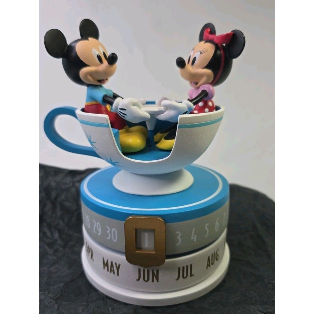 Hallmark Walt Disney World 50 Mickey & Minnie Teacup Perpetual Spinning Calendar
